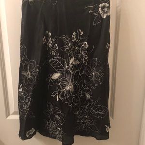 Black and white floral size 8 skirt
